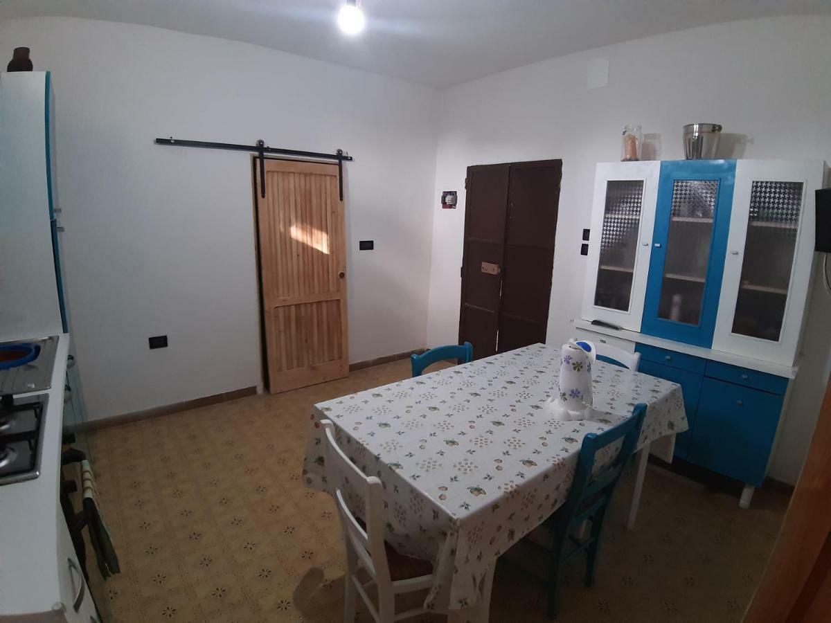 הוילה אוסטוני Casa Lucia מראה חיצוני תמונה